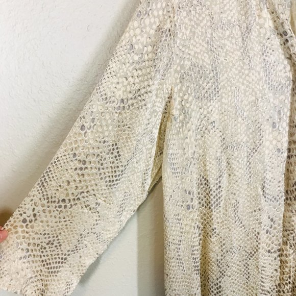 Soft Surroundings Cream and Gray Animal Print Sheer Swing Button Down Tunic - Picture 4 of 8